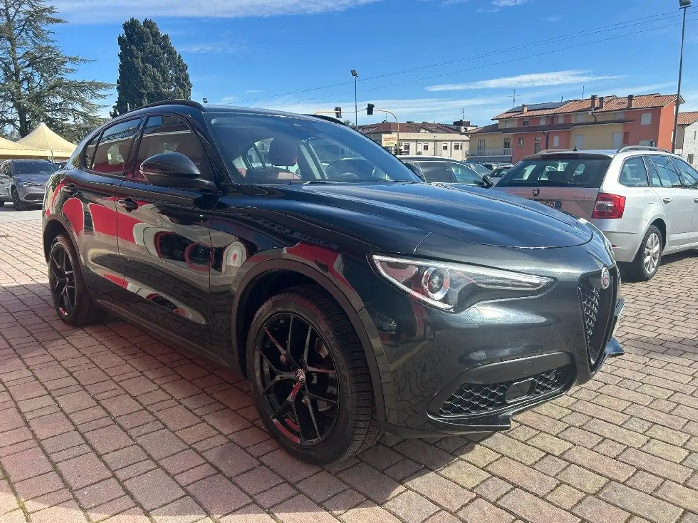 Alfa Romeo Stelvio 2.2 Turbodiesel 210 CV AT8 Q4 B-Tech Nero - 2