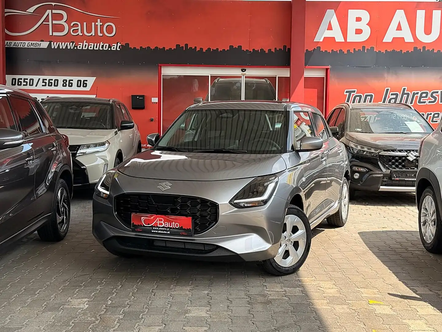 Suzuki Swift 1,2 Hybrid Allgrip Shine TAGESZULASSUNG Silber - 2
