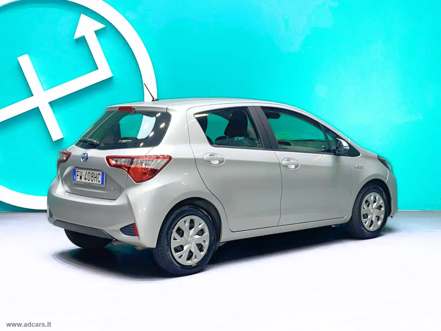 Toyota Yaris 1.5 Hybrid 5p. Business *CAMBIO AUTO*NEOPATENTATI* Argento - 2