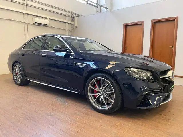 Mercedes-Benz E-Class view 6