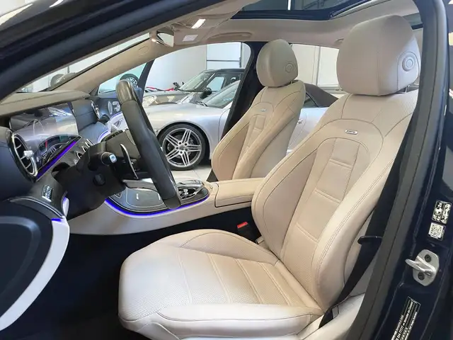 Mercedes-Benz E-Class view 9