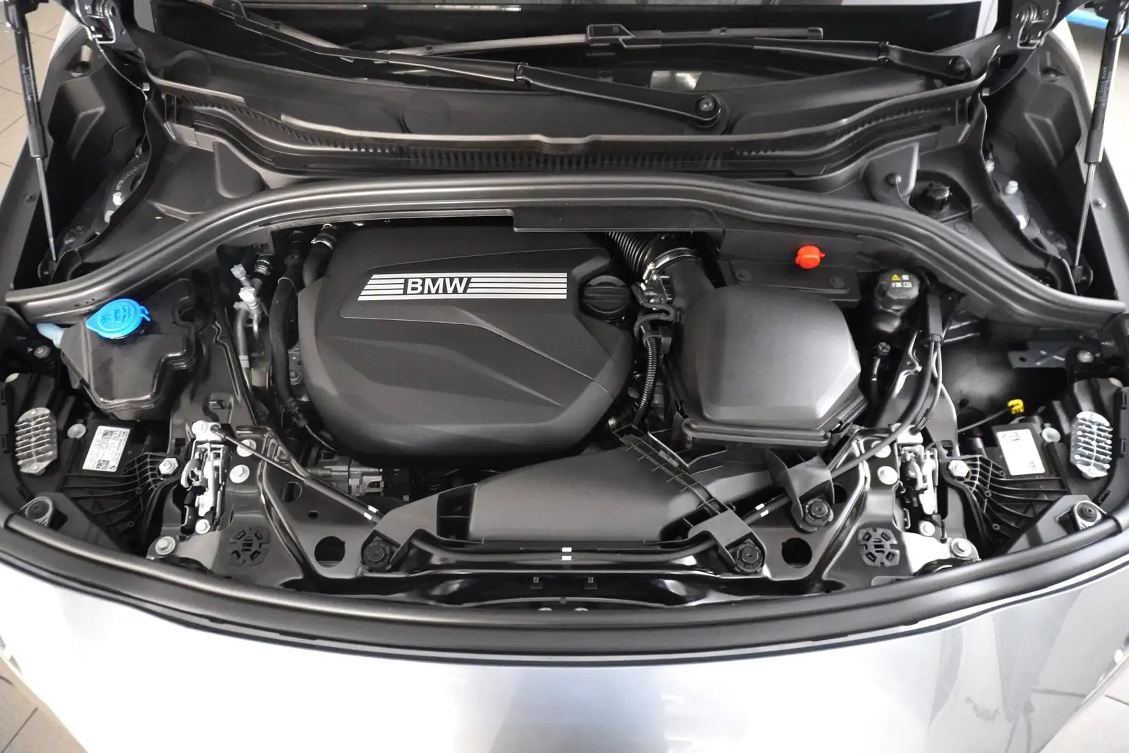 BMW 218 d Grau - 2
