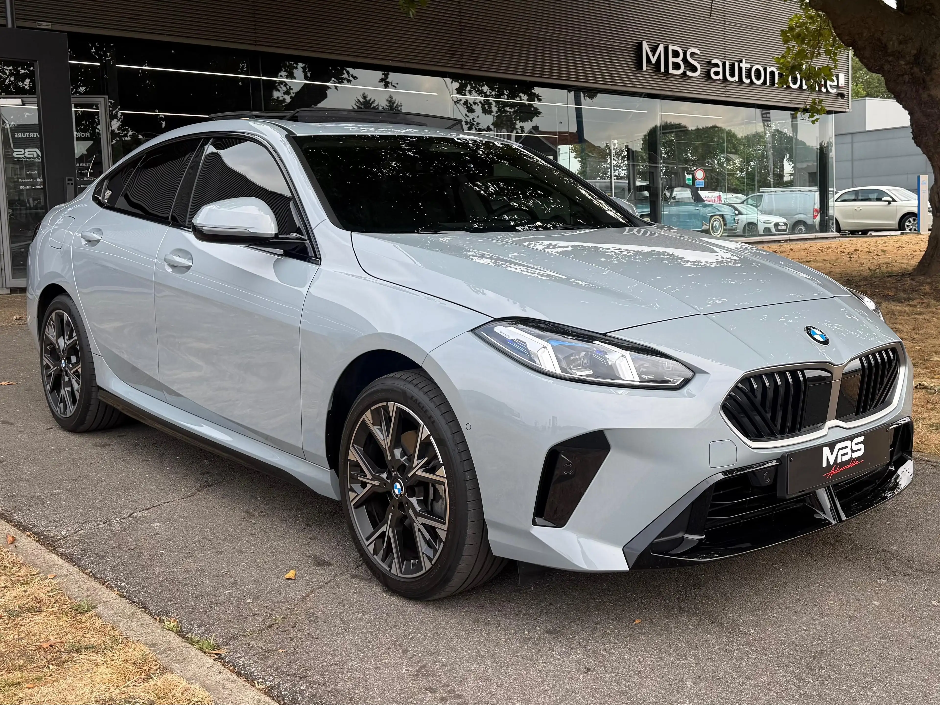 BMW 216 * 216i* 1 PROP* TOIT PANO* CAMERA* GARANTIE 12 MOIS* — photo 5