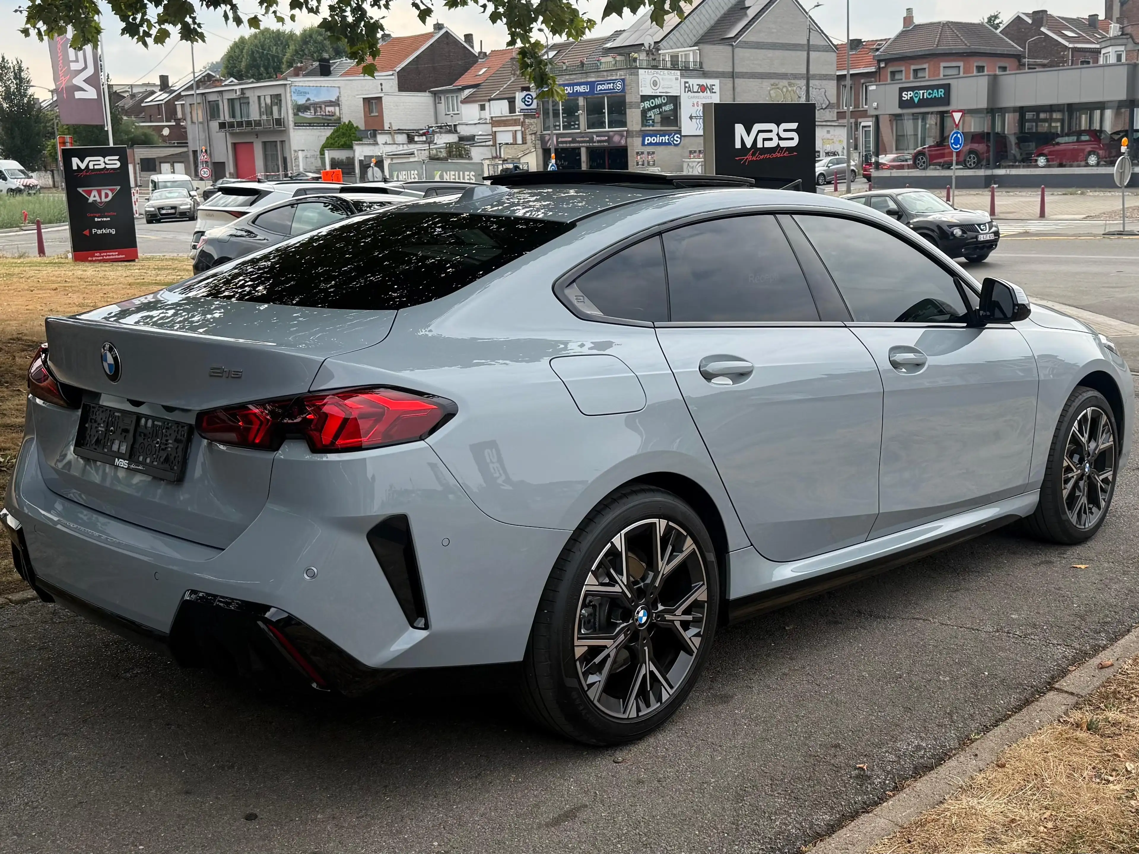 BMW 216 * 216i* 1 PROP* TOIT PANO* CAMERA* GARANTIE 12 MOIS* — photo 7