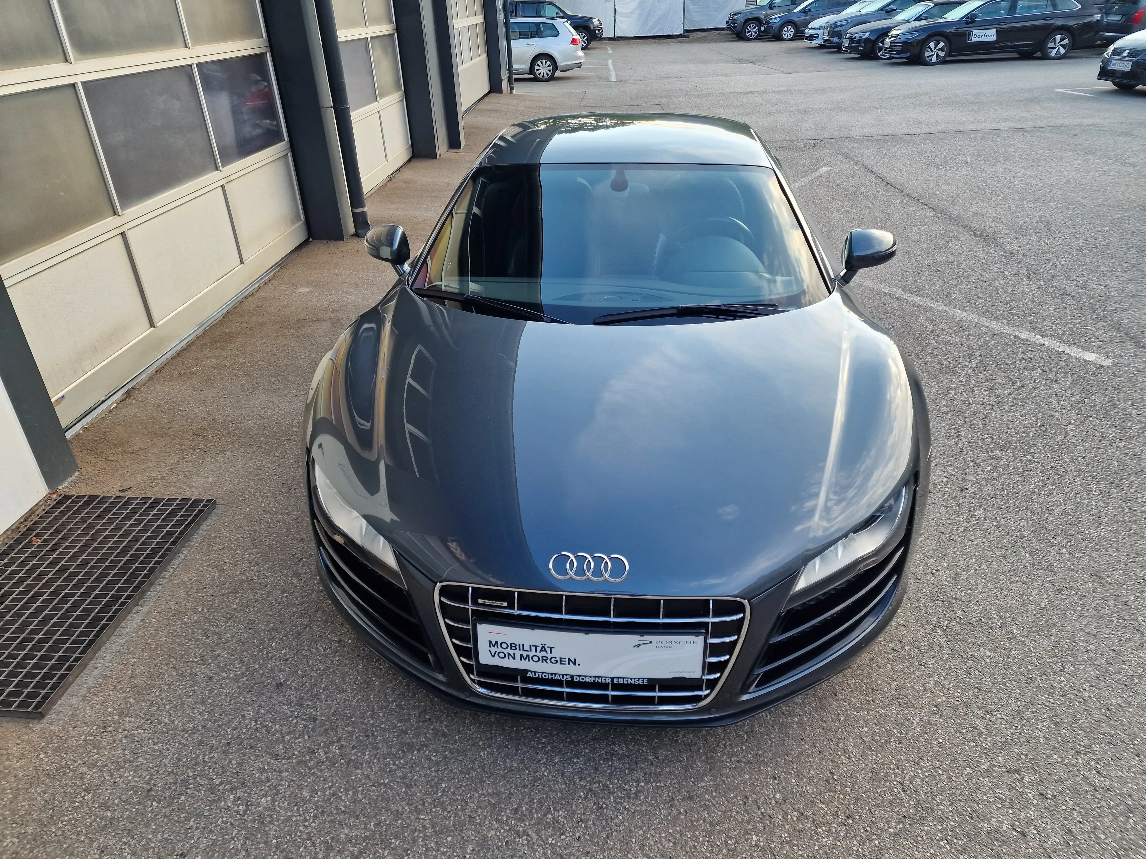 Audi R8 5.2 FSI quattro — photo 3