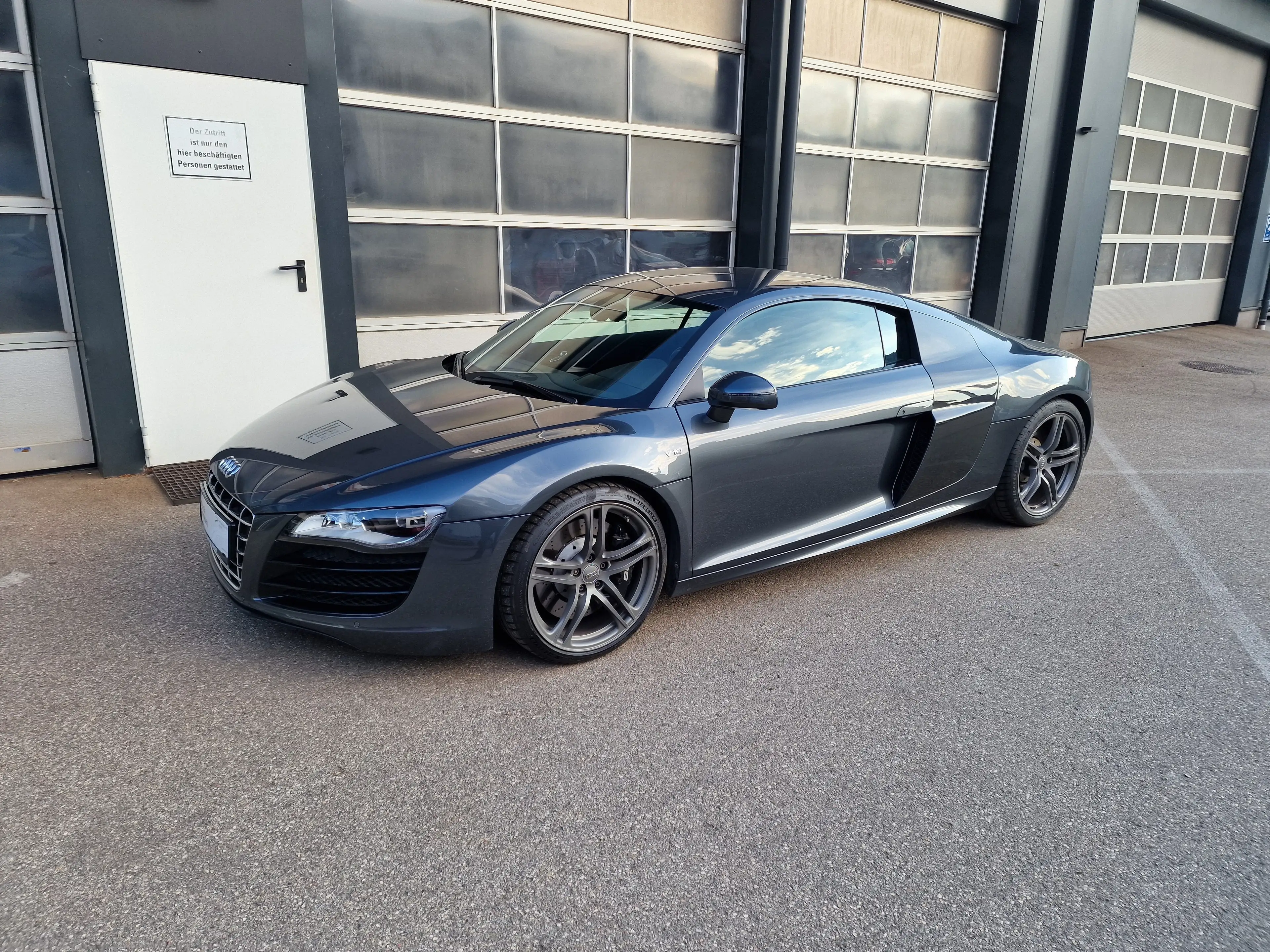Audi R8 5.2 FSI quattro