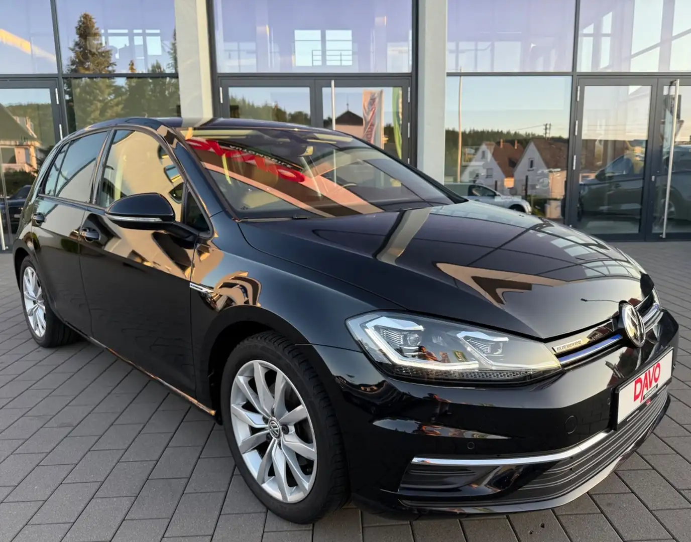 Volkswagen Golf VII Lim. 1.5 TSI Comfortline DSG/ACC/R-Kam Nero - 2