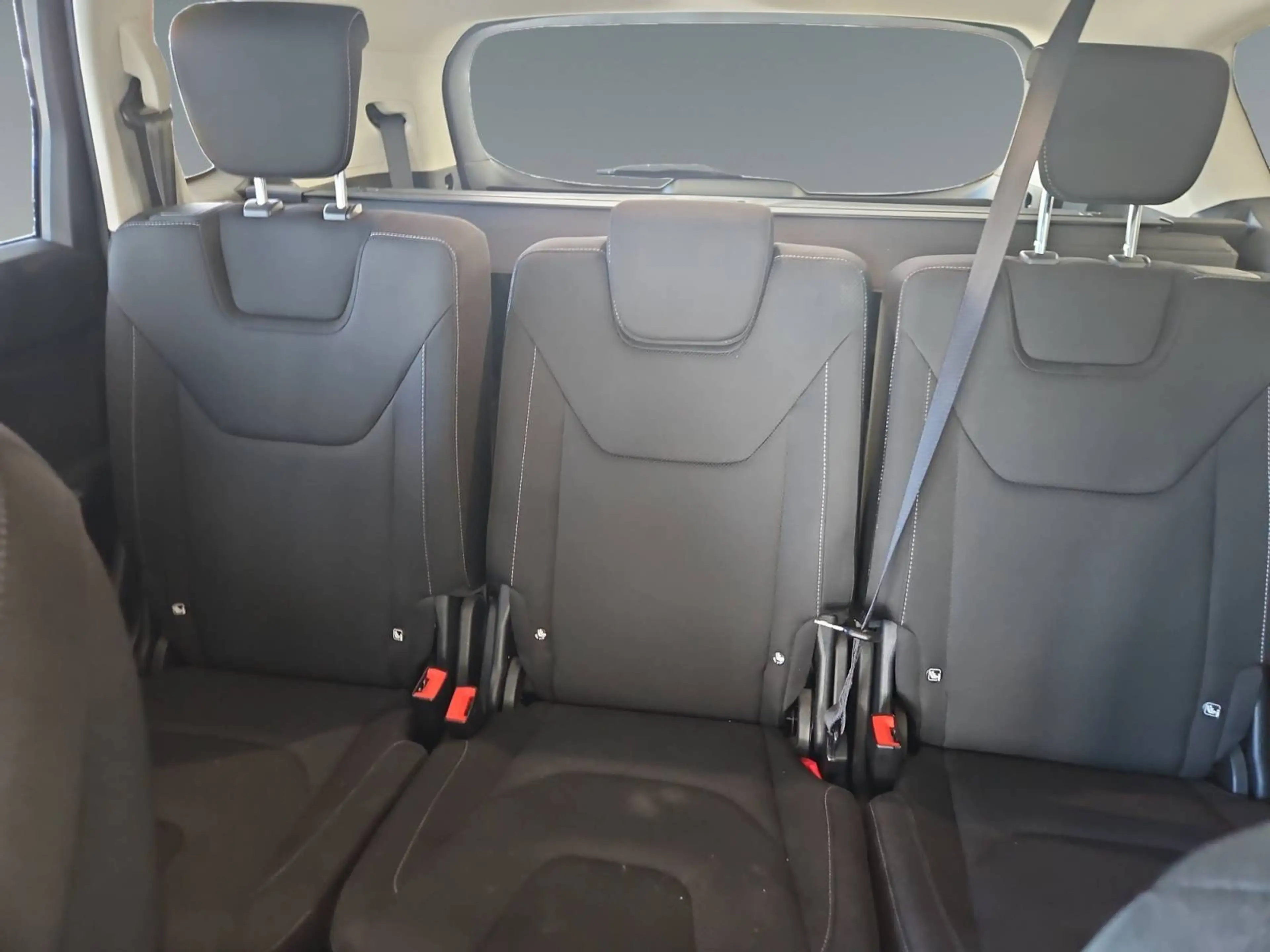 Ford S-Max Titanium, 7-Sitzer, Ganzjahresreifen, AHK Abnehmbar, ACC, RFK. — photo 13