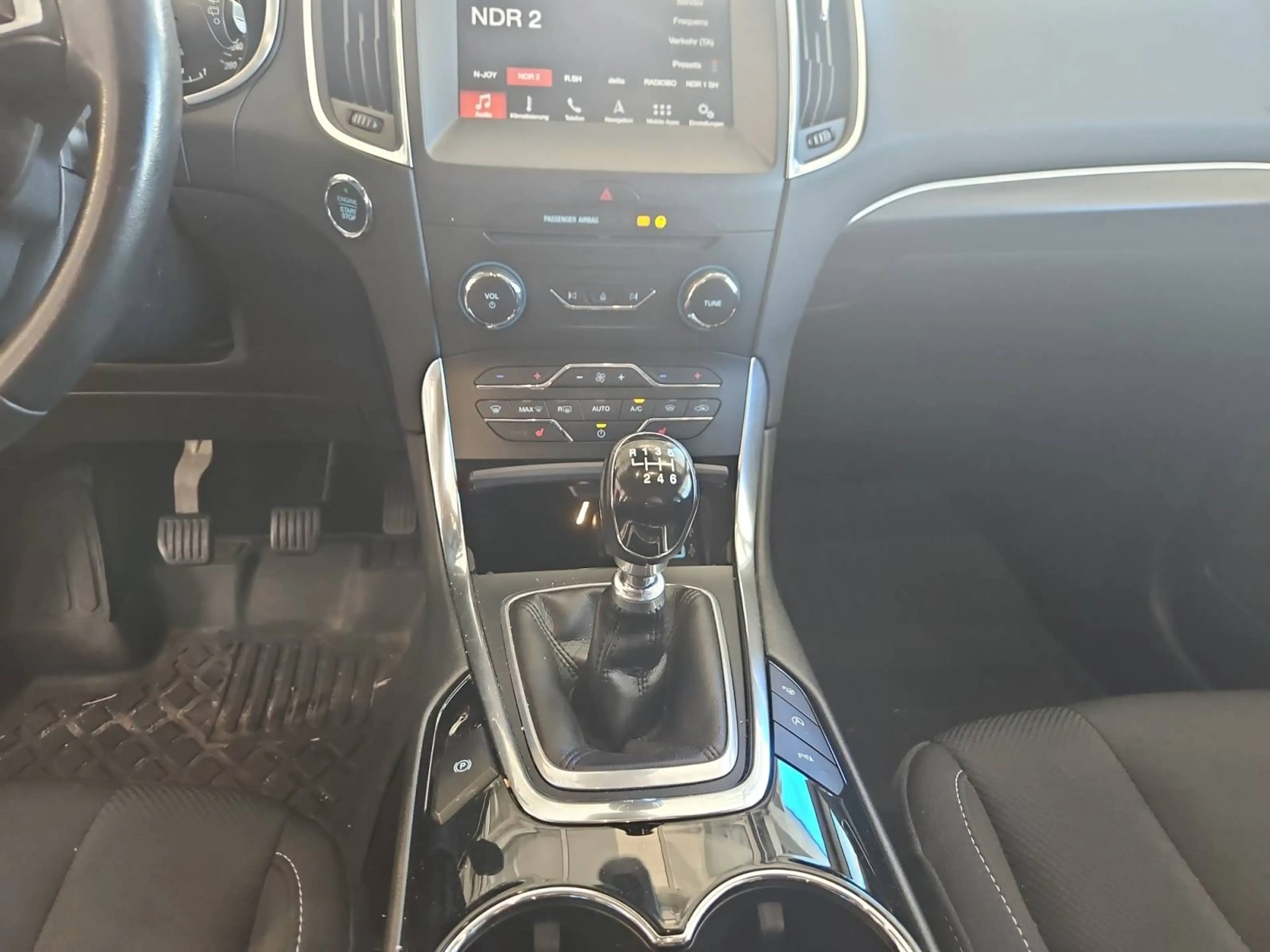 Ford S-Max Titanium, 7-Sitzer, Ganzjahresreifen, AHK Abnehmbar, ACC, RFK. — photo 11
