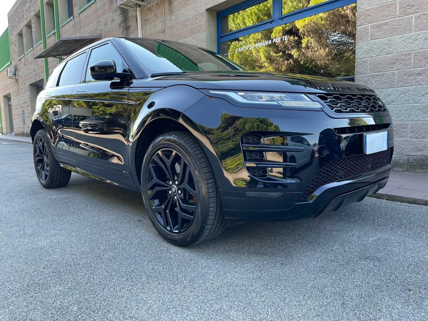 Land Rover Range Rover Evoque 2.0 TD4 R-DYNAMIC 180CV FARI FULL LED CERCHI 20" Noir - 1