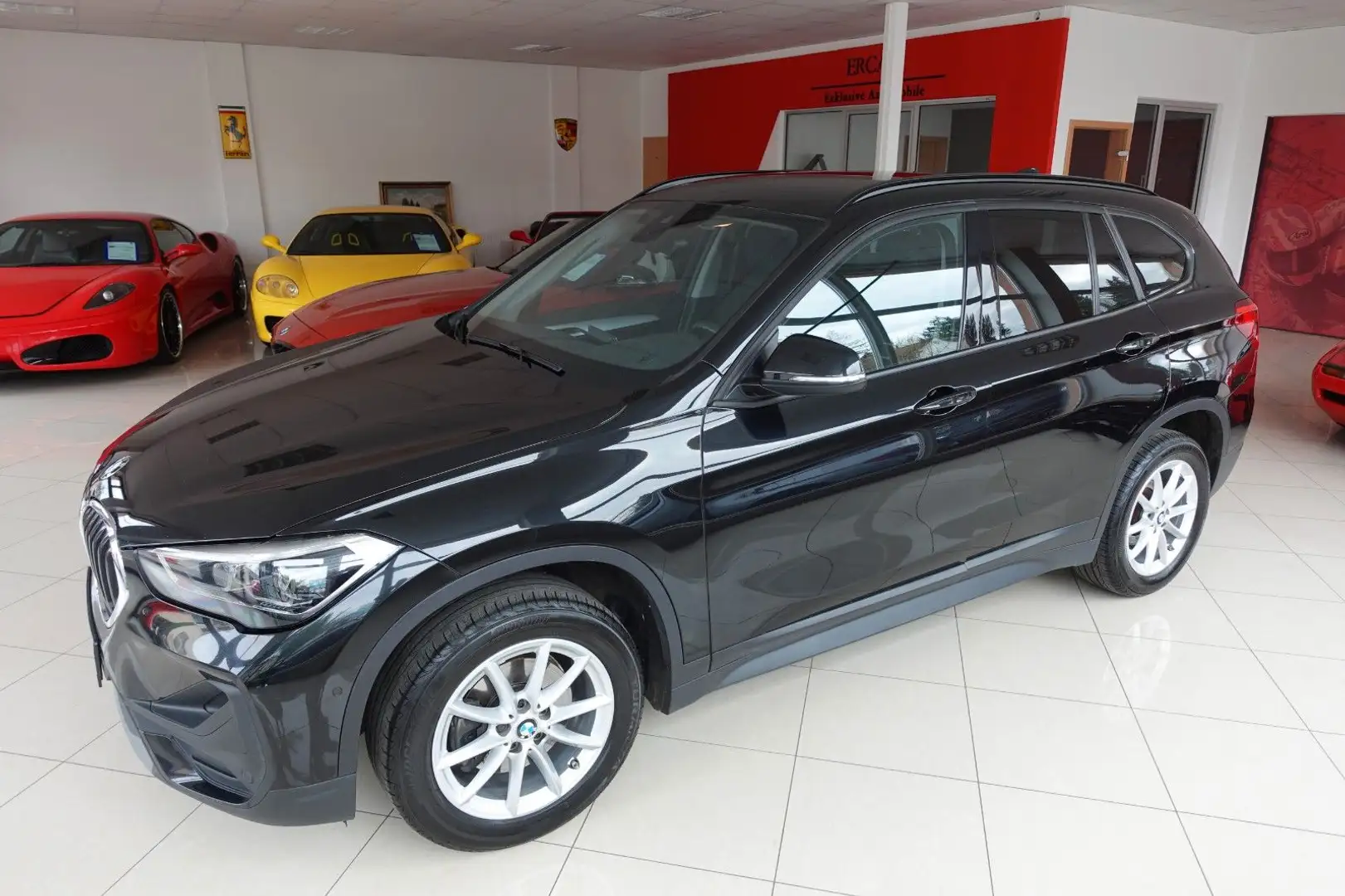 BMW X1 18d sDrive Aut. / LED / Navi / SHZ / 1.H /19% Nero - 2