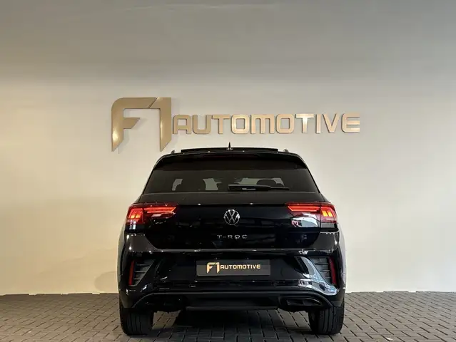 Volkswagen T-Roc view 5