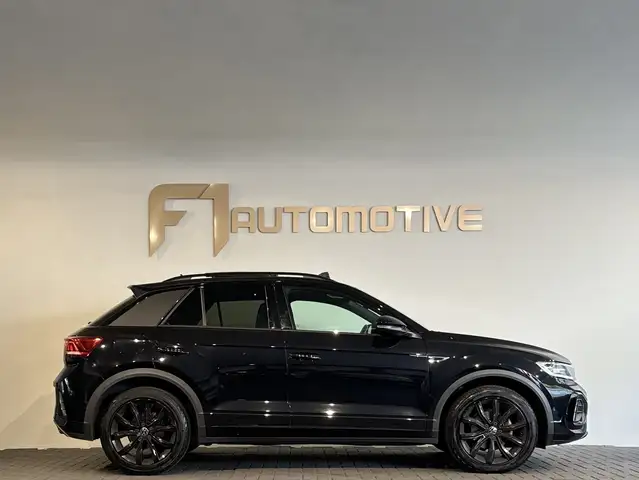 Volkswagen T-Roc view 7