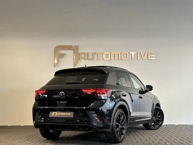 Volkswagen T-Roc view 6