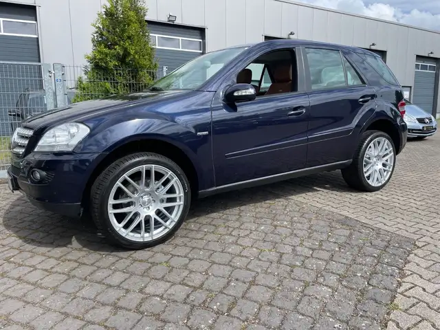 Mercedes-Benz ML 320 CDI DESIGNO NEUZUSTD  22" LEDER §3.28