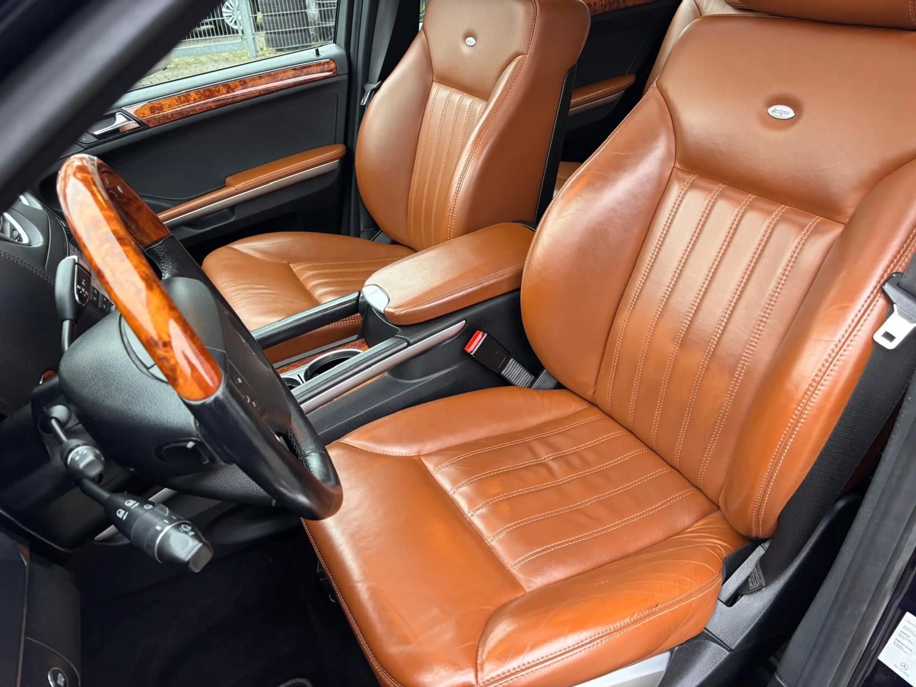 Mercedes-Benz ML 320 CDI DESIGNO NEUZUSTD 22" LEDER §3.28 — photo 15
