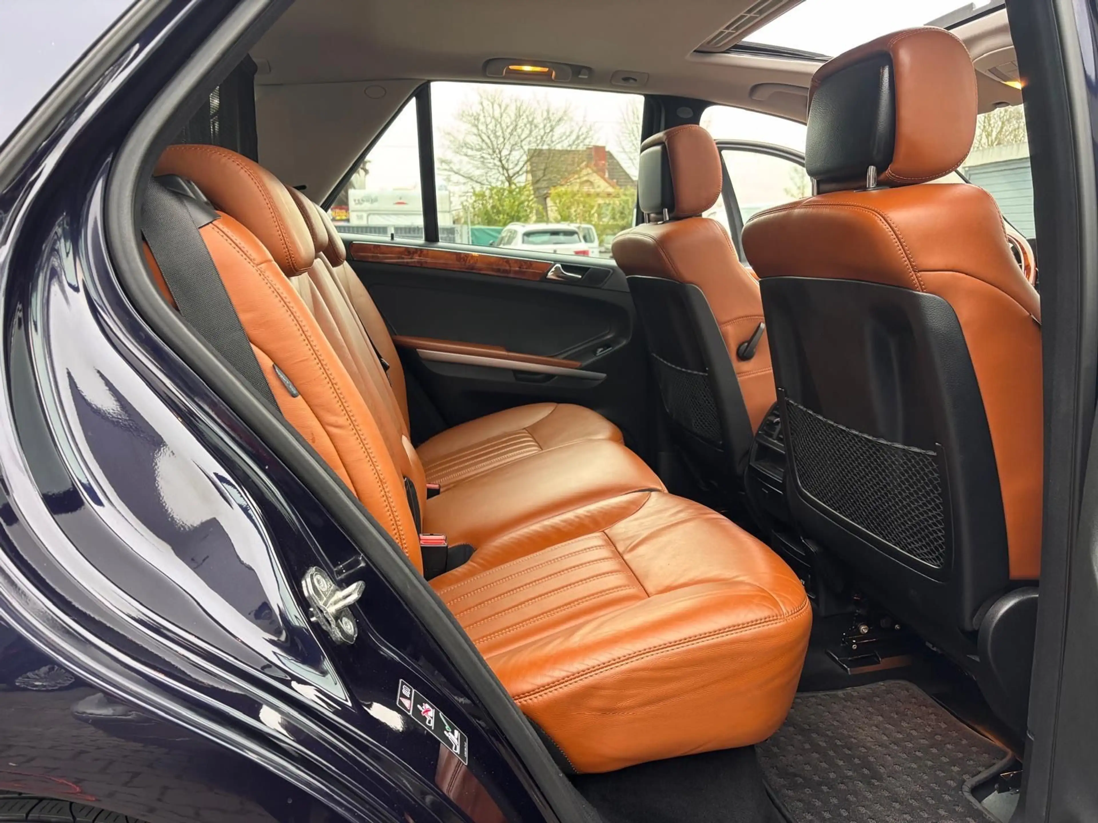 Mercedes-Benz ML 320 CDI DESIGNO NEUZUSTD 22" LEDER §3.28 — photo 9