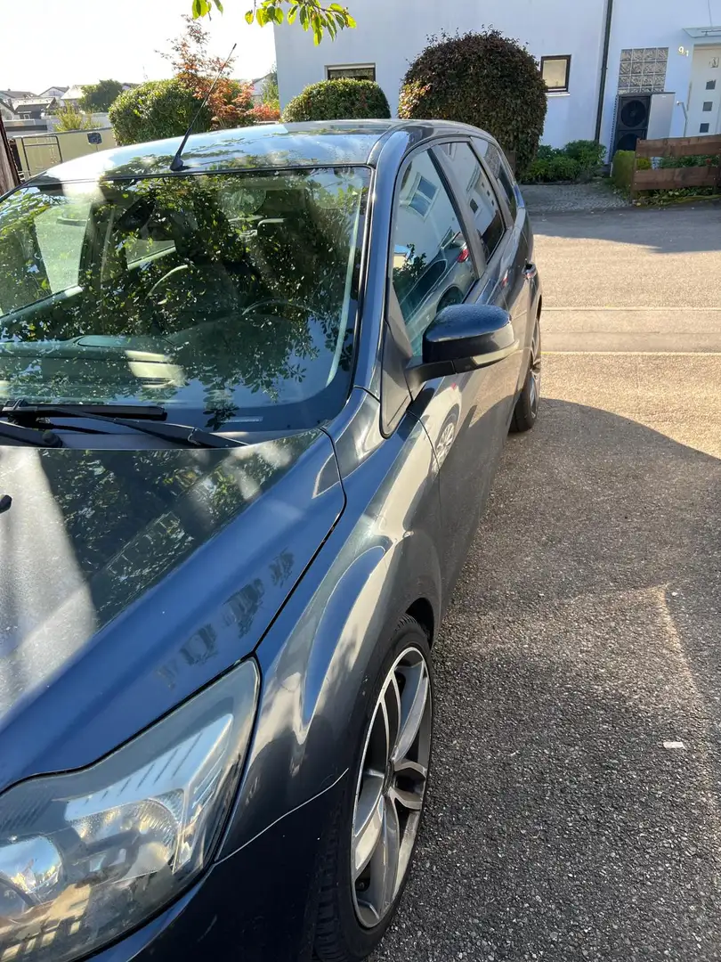 Ford Focus Focus Turnier Viva X Grau - 2