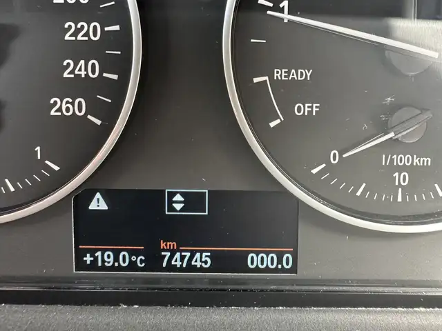 BMW 1 Series view 10