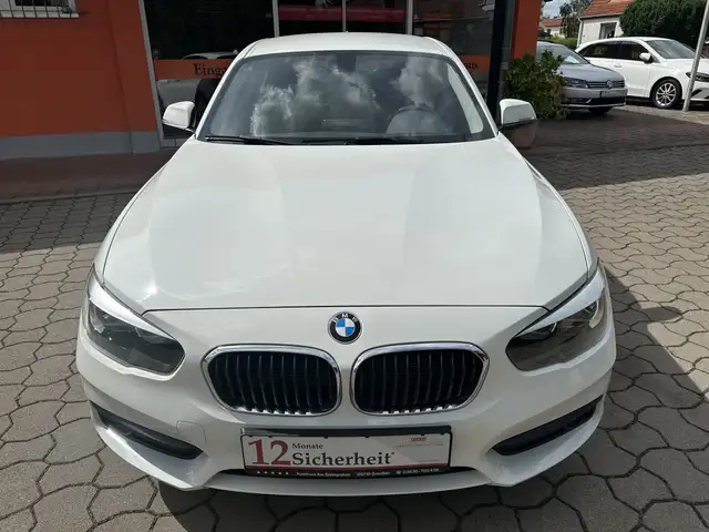 BMW 1 Series view 2