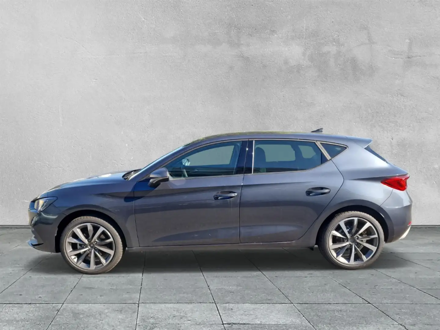 SEAT Leon FR 1.5 TSI NAVI+SHZ+LED+KLIMA+KAMERA Grau - 2