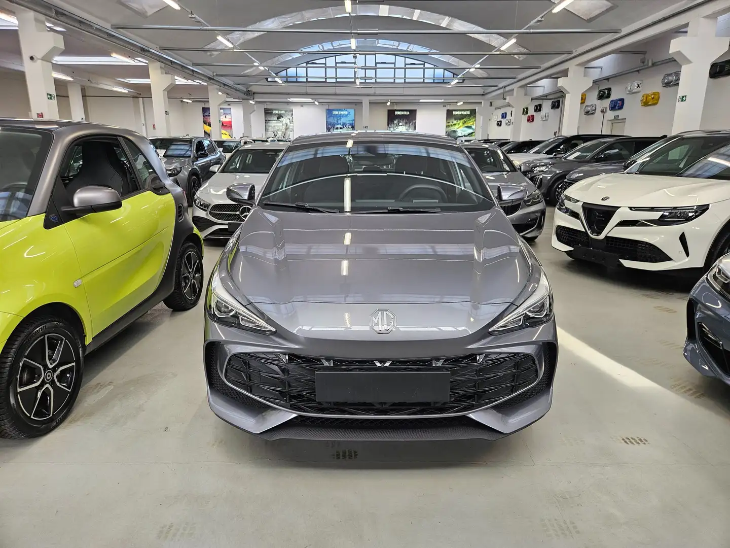 MG MG3 MG3 1.5 115cv Standard Gris - 2