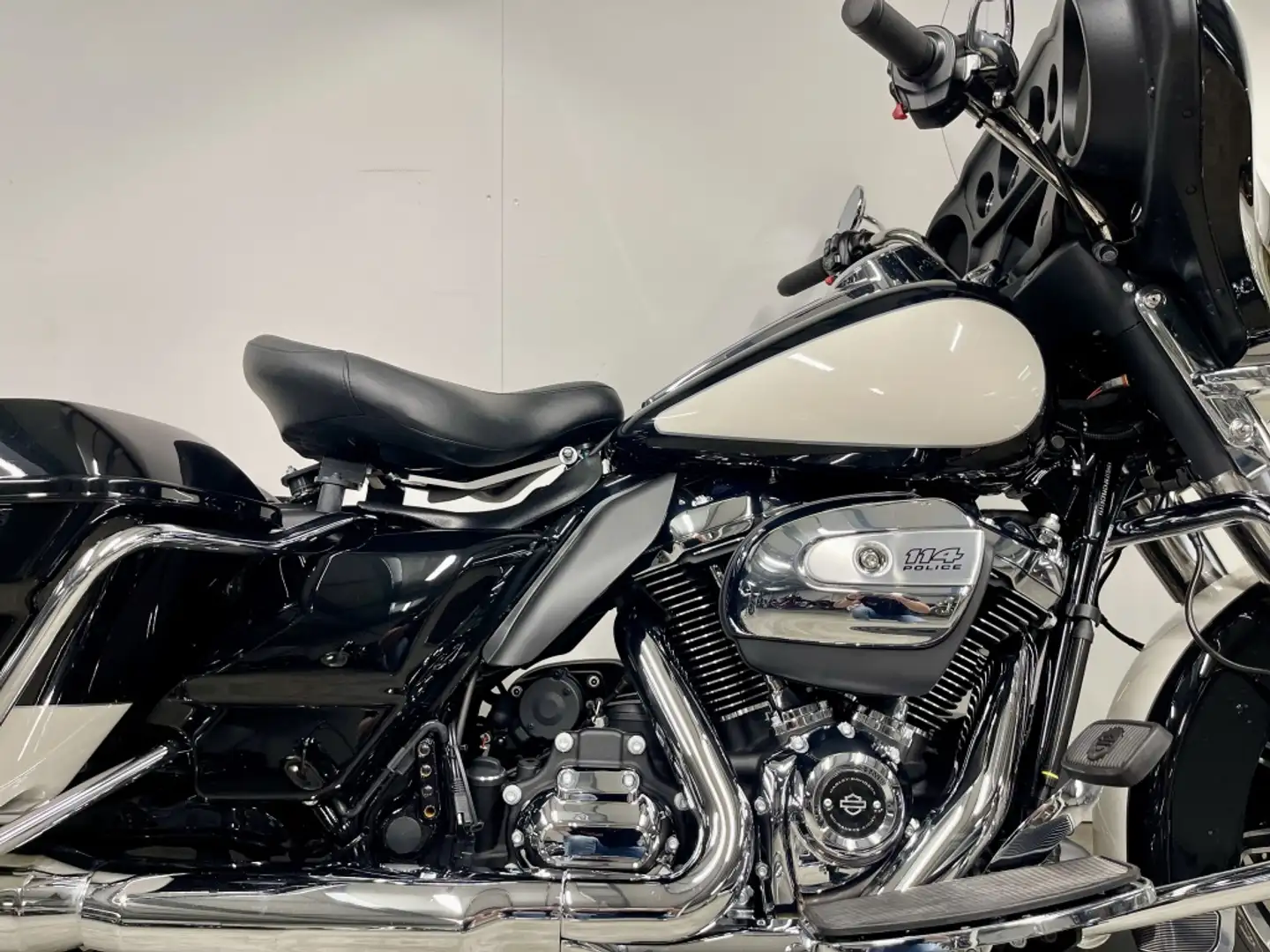 Harley-Davidson Electra Glide TOURING FLHTP POLICE Alb - 2