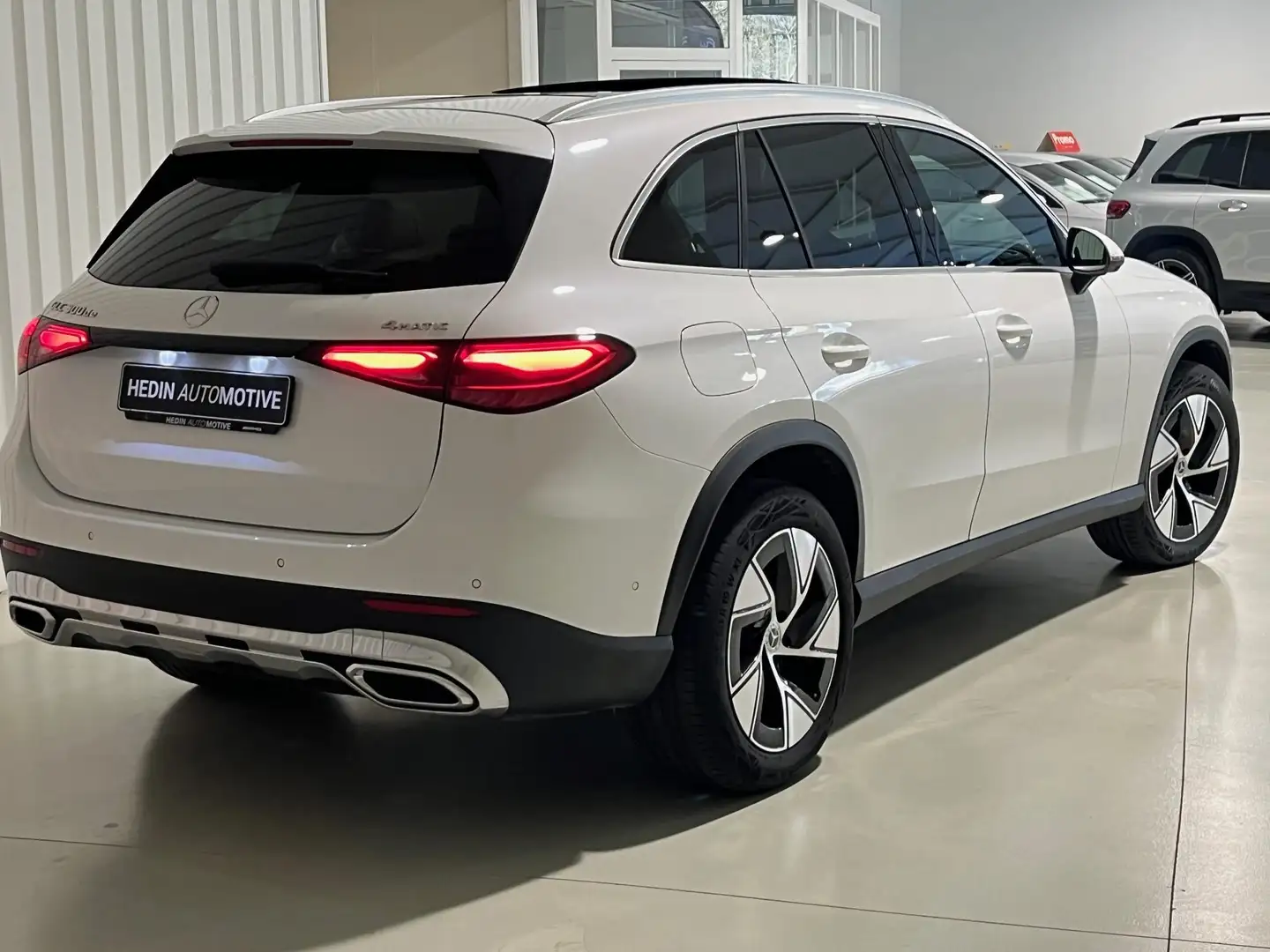 Mercedes-Benz GLC 300 DE 4MATIC Luxury Line | Panoramisch Dak | 360° Par Blanc - 2