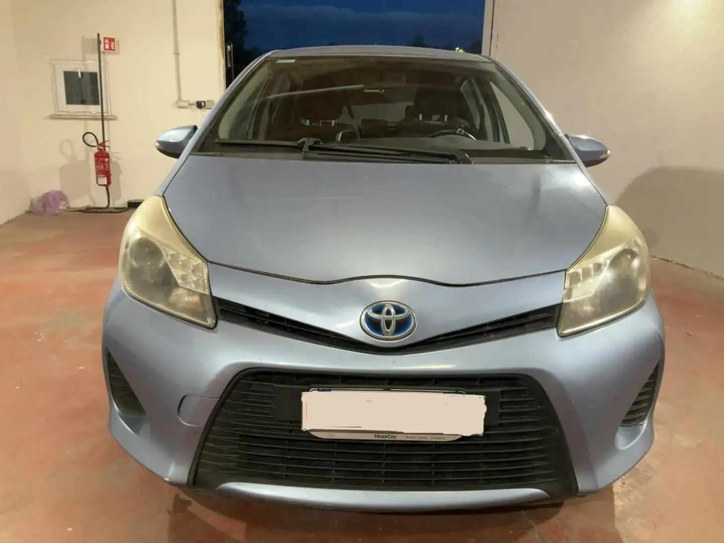 Toyota Yaris 1.5 Hybrid 5 porte Lounge Bleu - 2