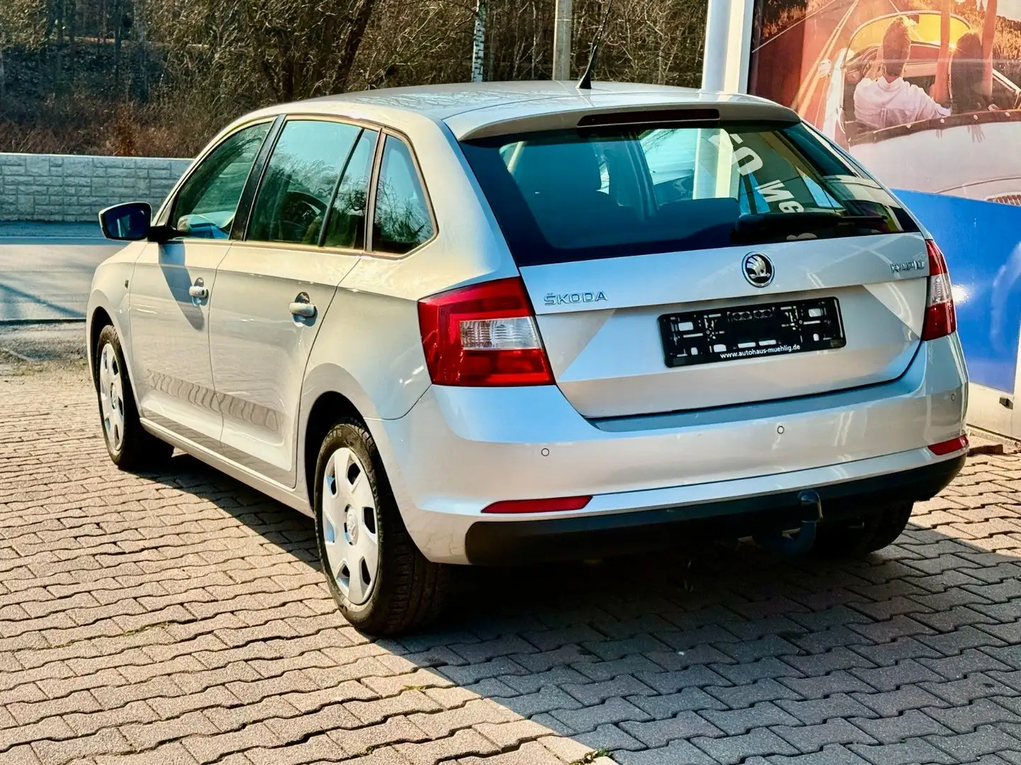 Skoda Rapid/Spaceback Spaceback Ambition Gris - 2