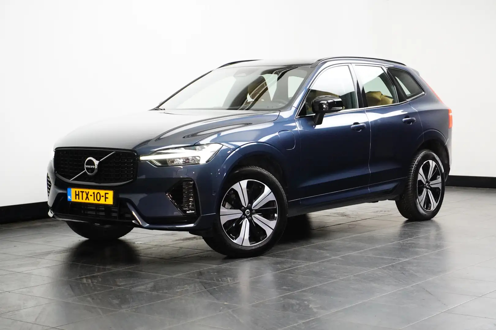 Volvo XC60 T6 355PK Plus Bright | 360° | Massage | Ventilatie Blauw - 1