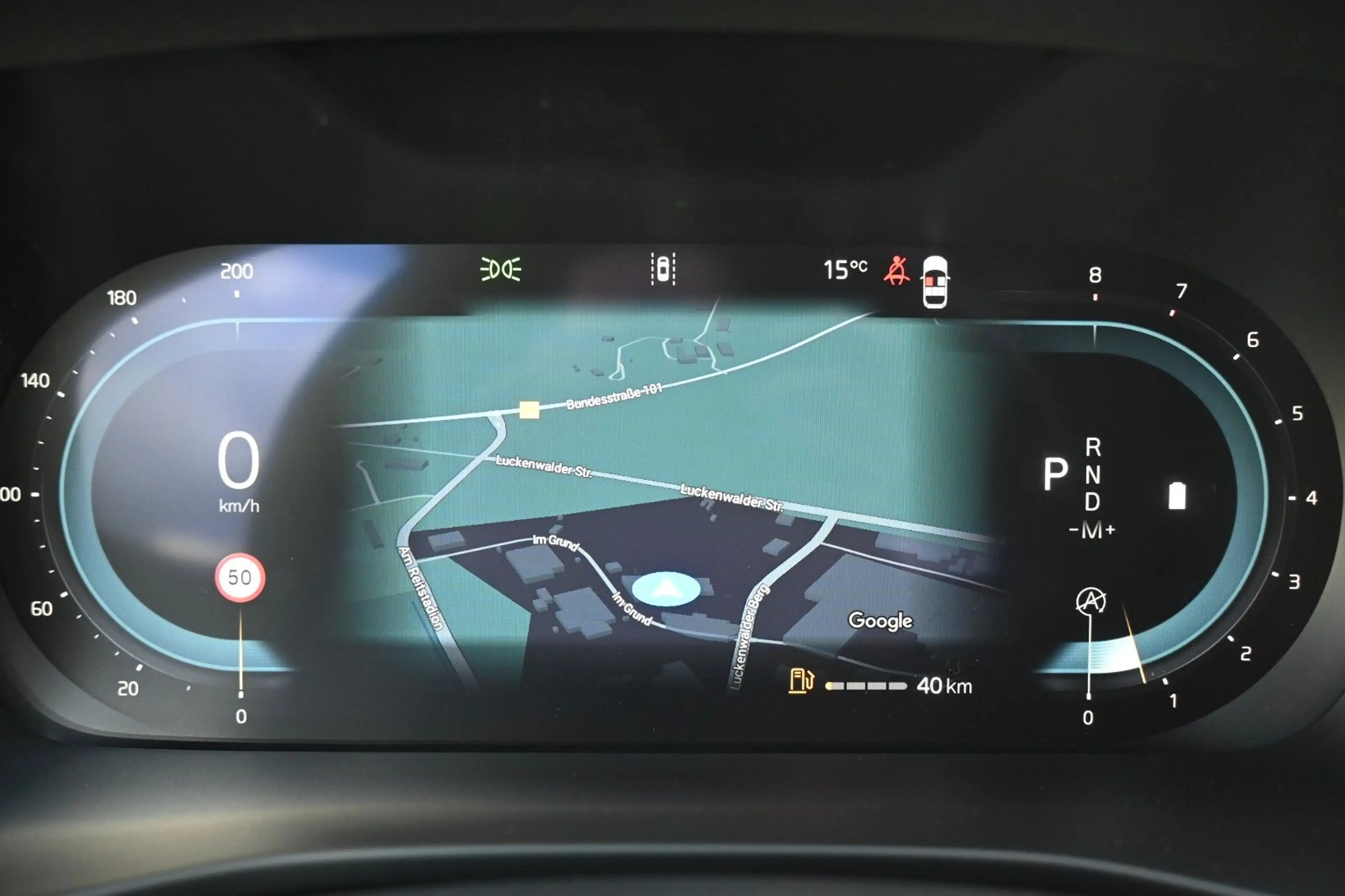 Volvo XC40 B3 DKG Plus Dark*Pixel*FSHZG*360°*ACC*AHK — photo 22