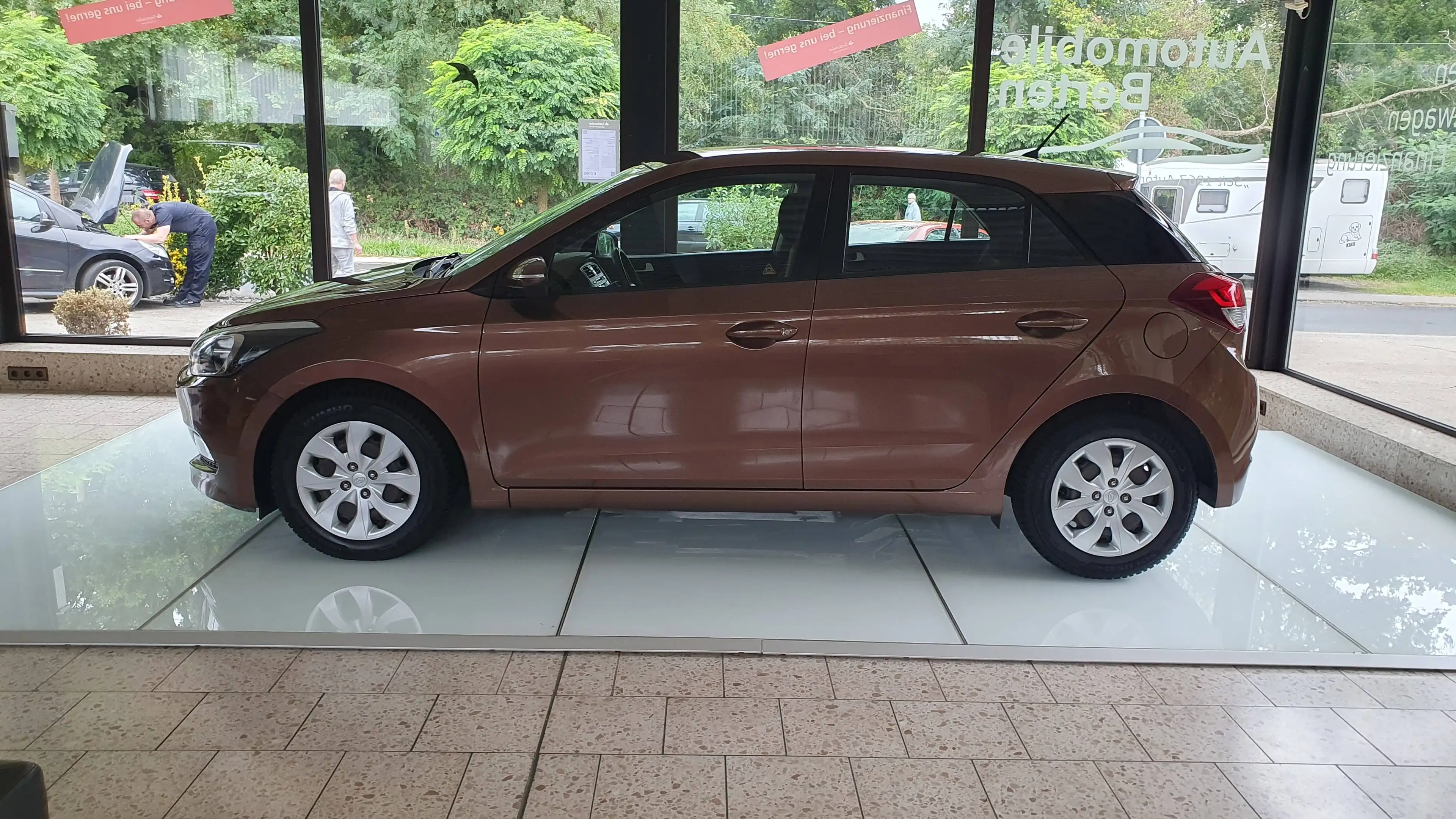 Hyundai i20 Trend, Automatikgetriebe, SHZ, PDC hinten, ect.... — photo 2