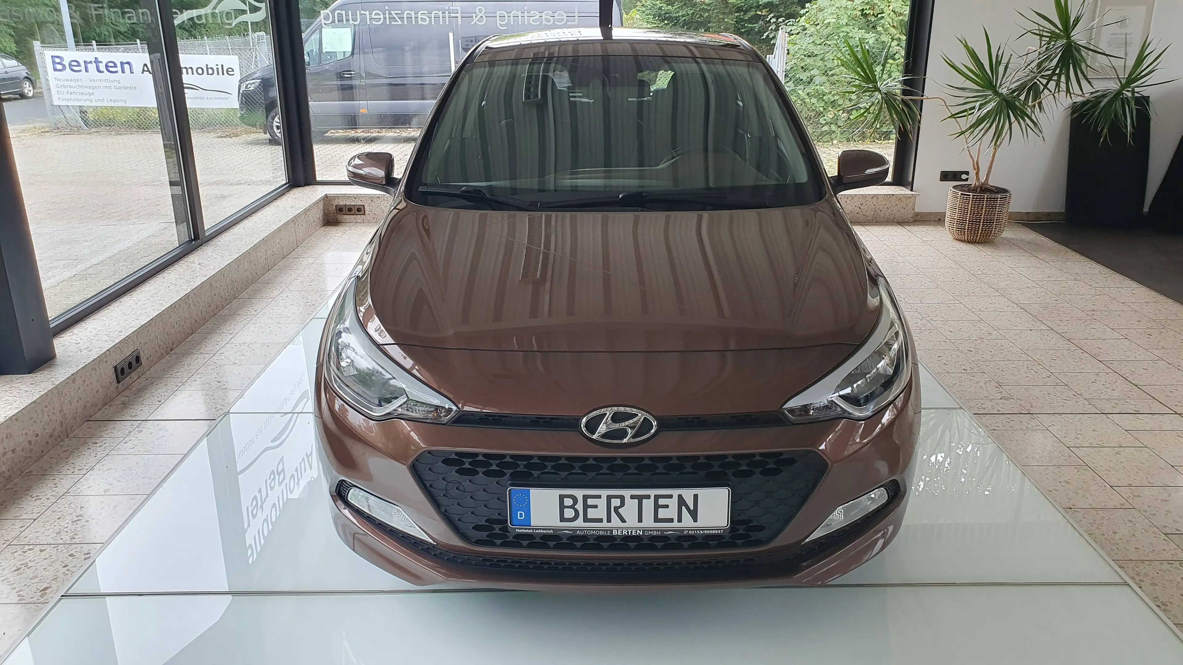 Hyundai i20 Trend, Automatikgetriebe, SHZ, PDC hinten, ect.... — photo 6