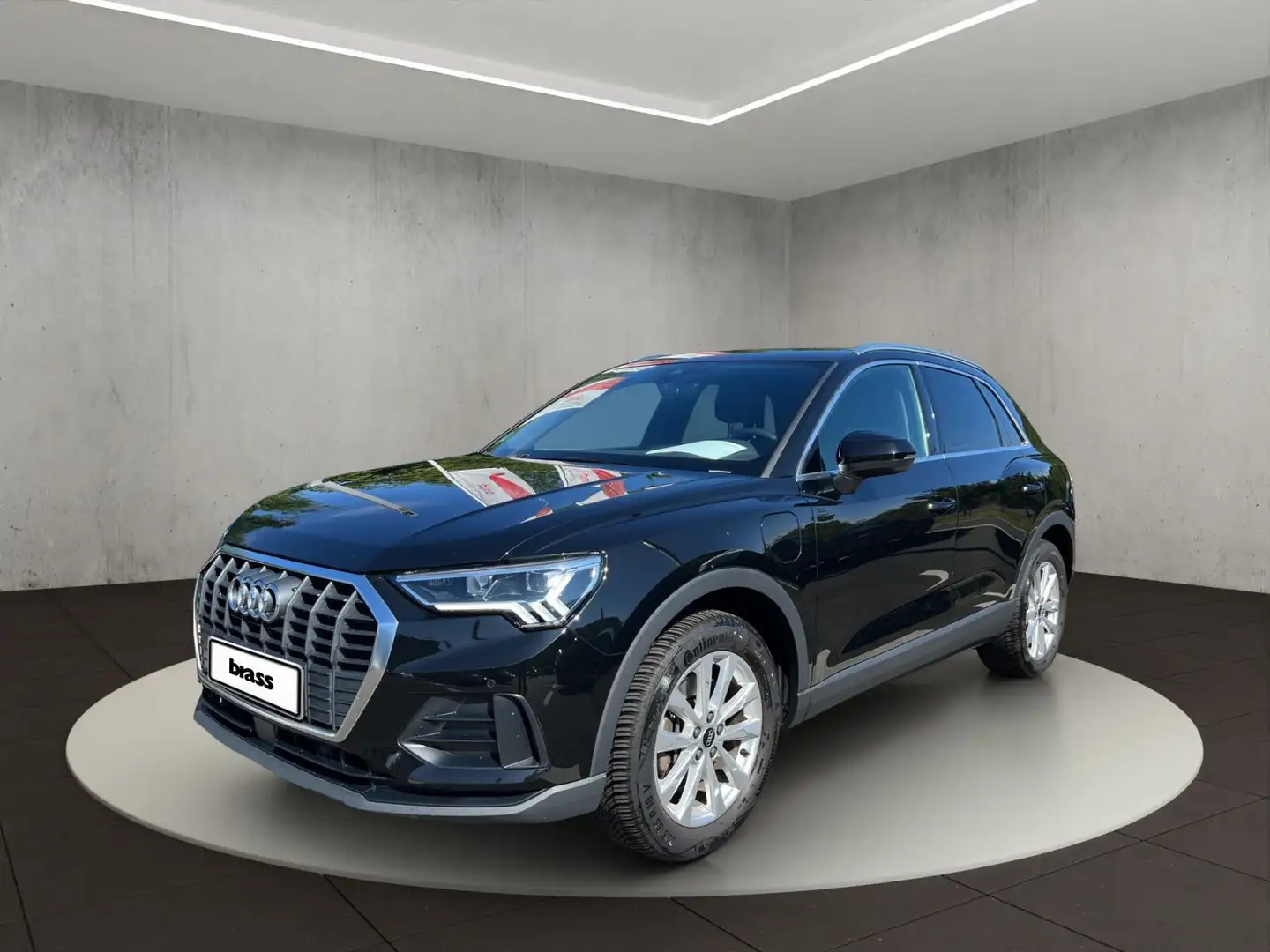 Audi Q3 TFSIe 45 TFSIe 245 PS S tronic Noir - 1