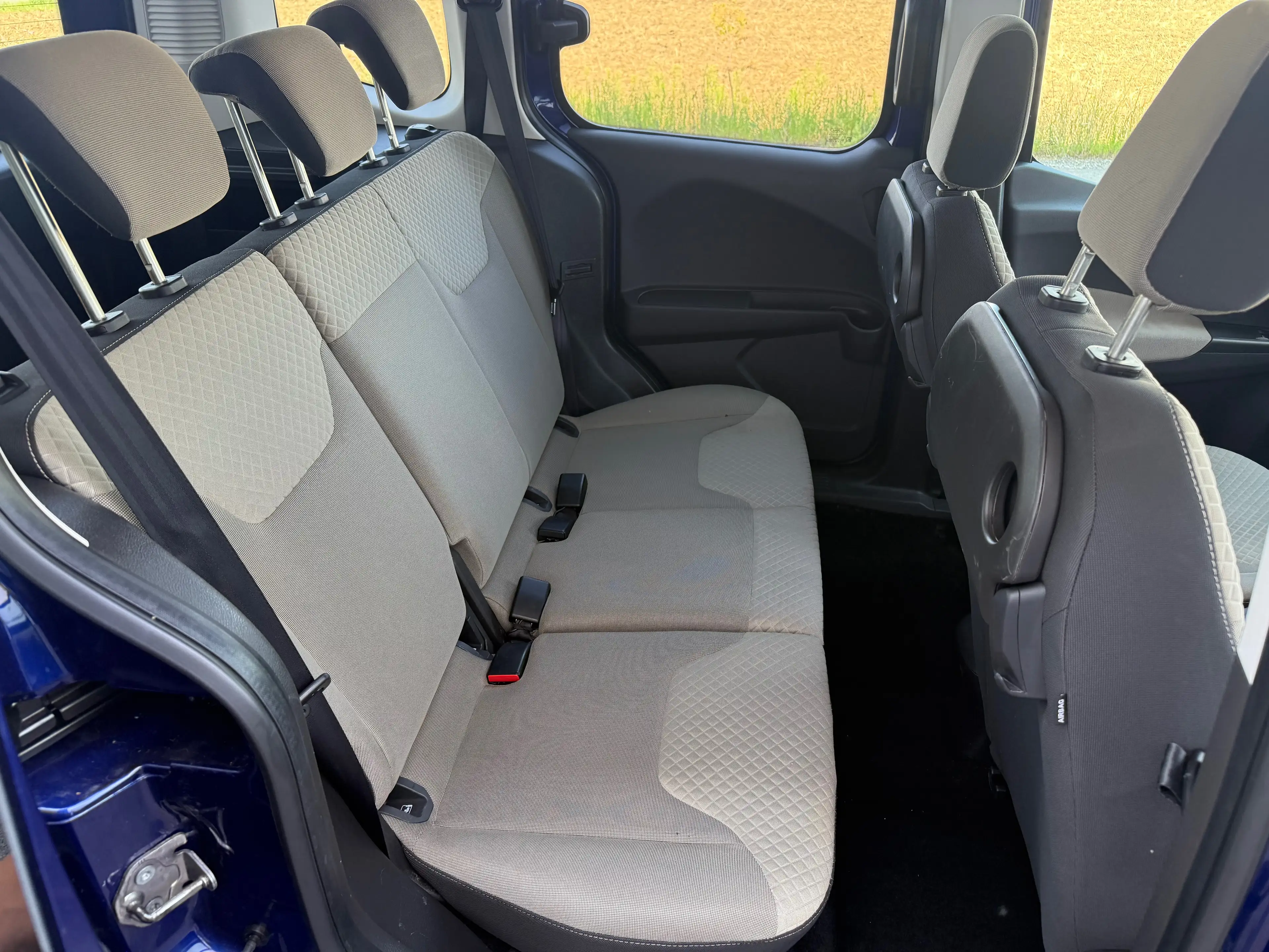 Ford Tourneo 1,0 EcoBoost Titanium ID:62 — photo 10