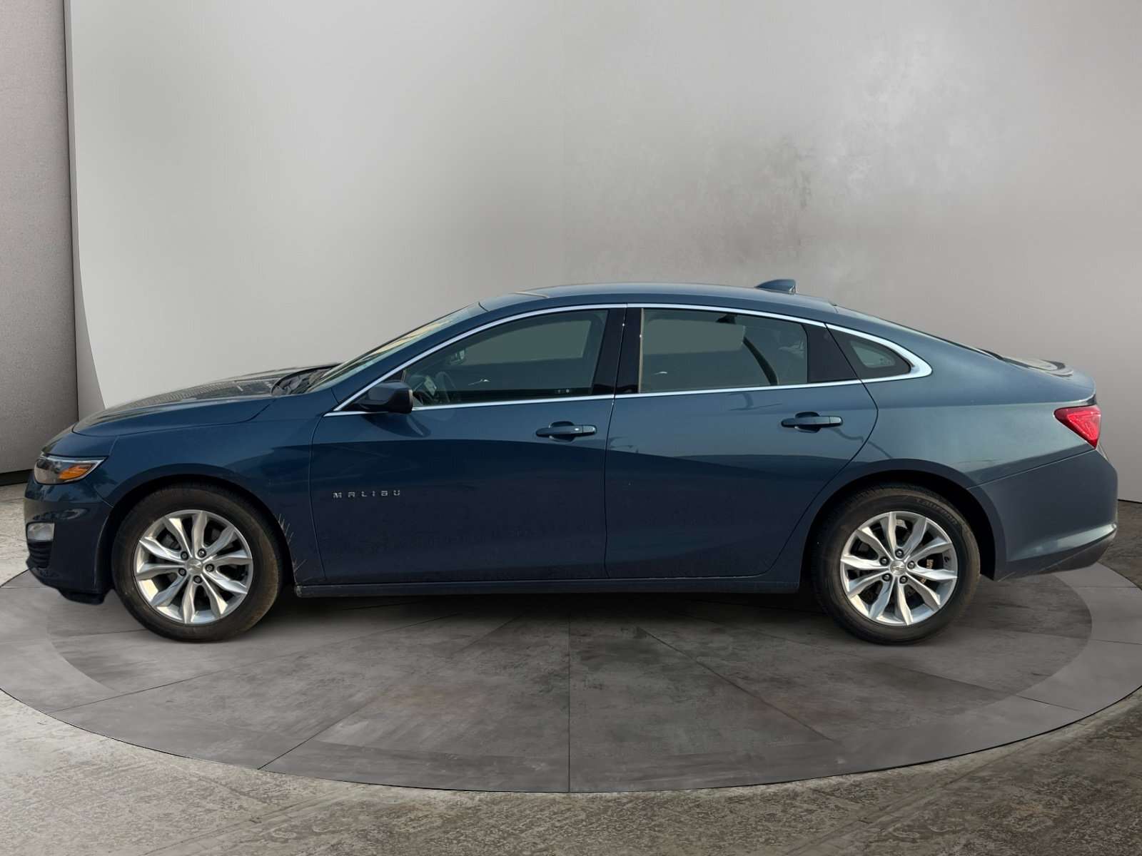 2025 Chevrolet Malibu 1LT — снимка 1
