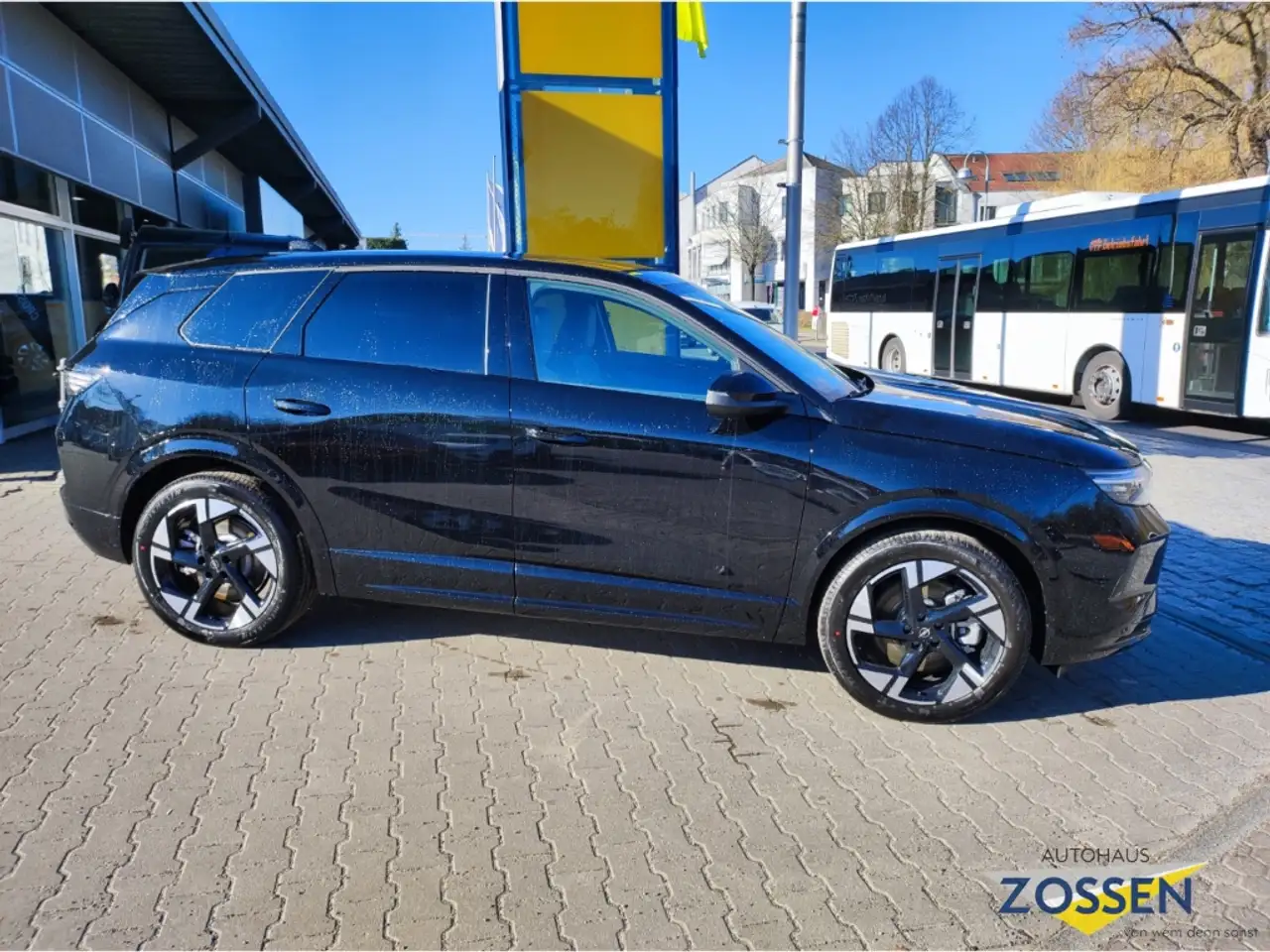 Opel Grandland Electric 157 kW GS AHK-abnehmbar Navi 360 Kamera 3
