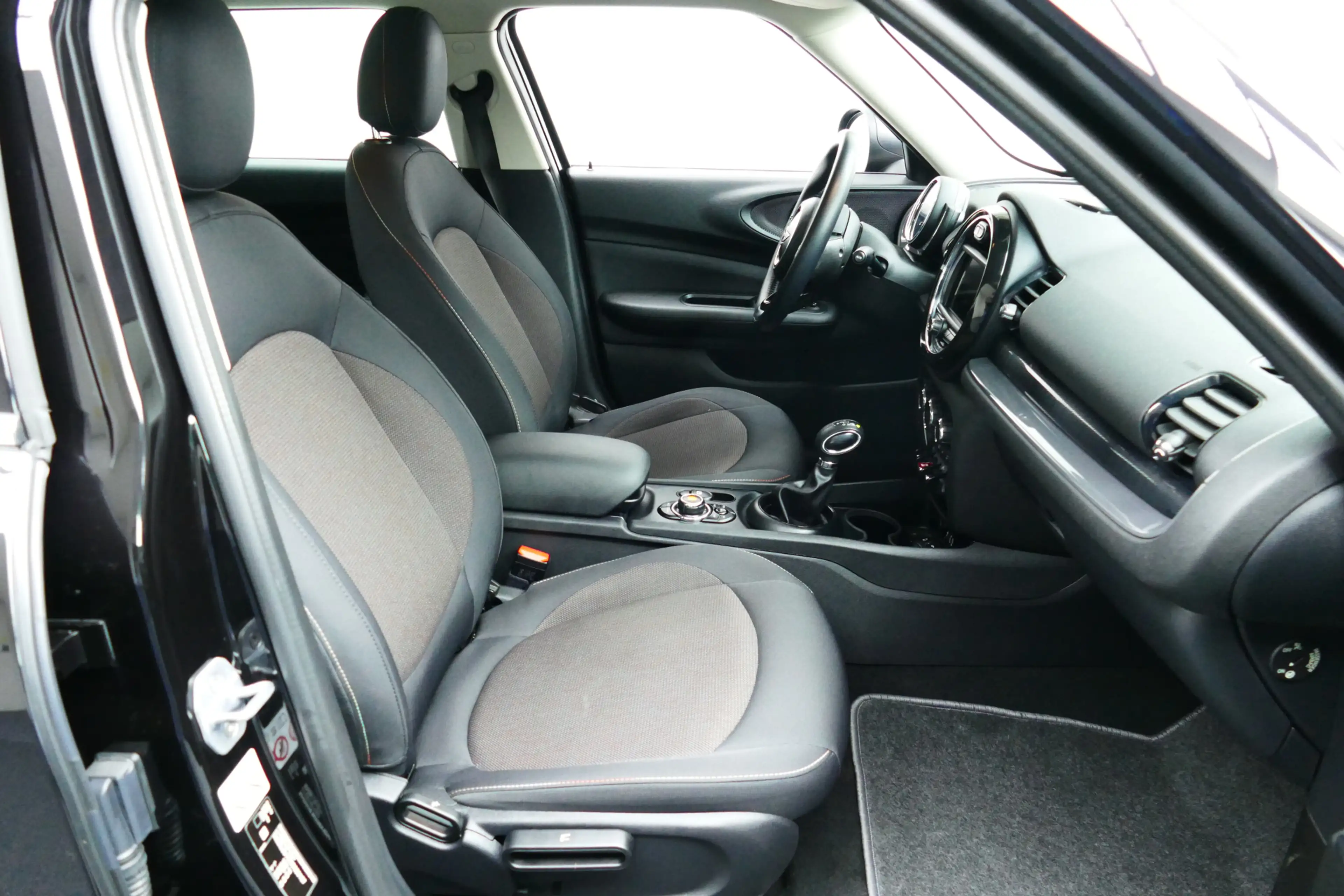 MINI One Clubman Mini 1.5 Business Bj11-2017 67.000km. Navi, Clima, — photo 3