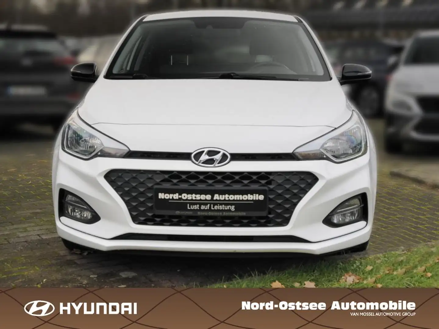 Hyundai i20 1.2 YES! KAMERA PDC SHZ SPURH TEMPOMAT Wit - 2