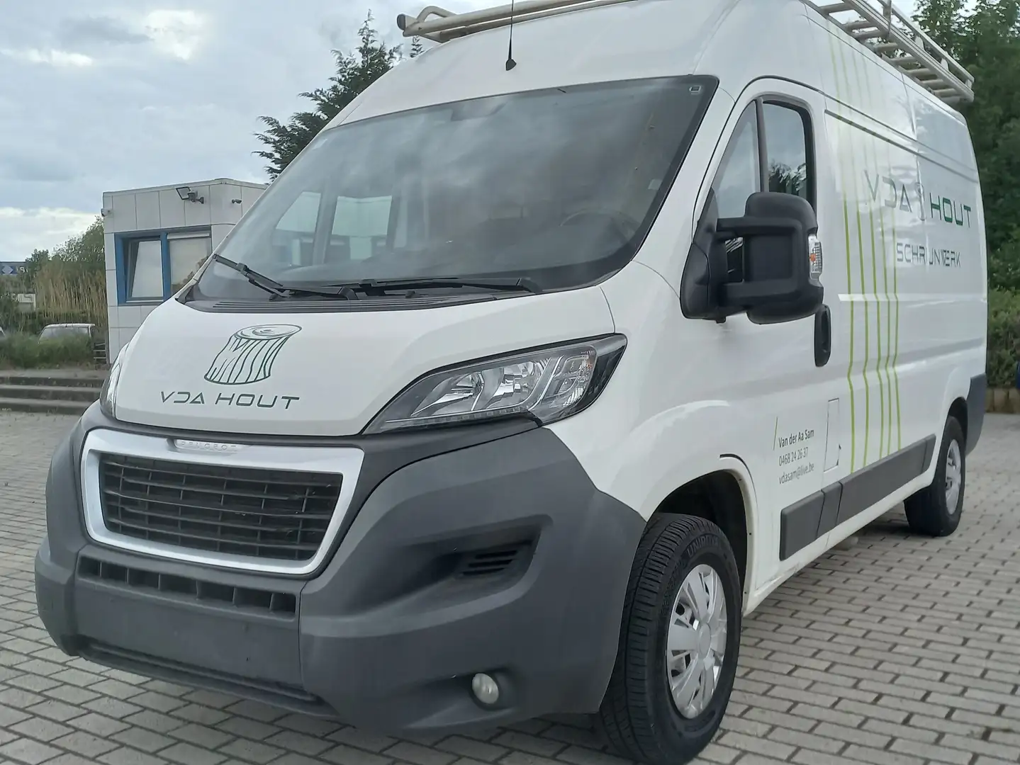 Peugeot Boxer 2.0 BlueHDi L1H1 Premium Pack S/S Wit - 1