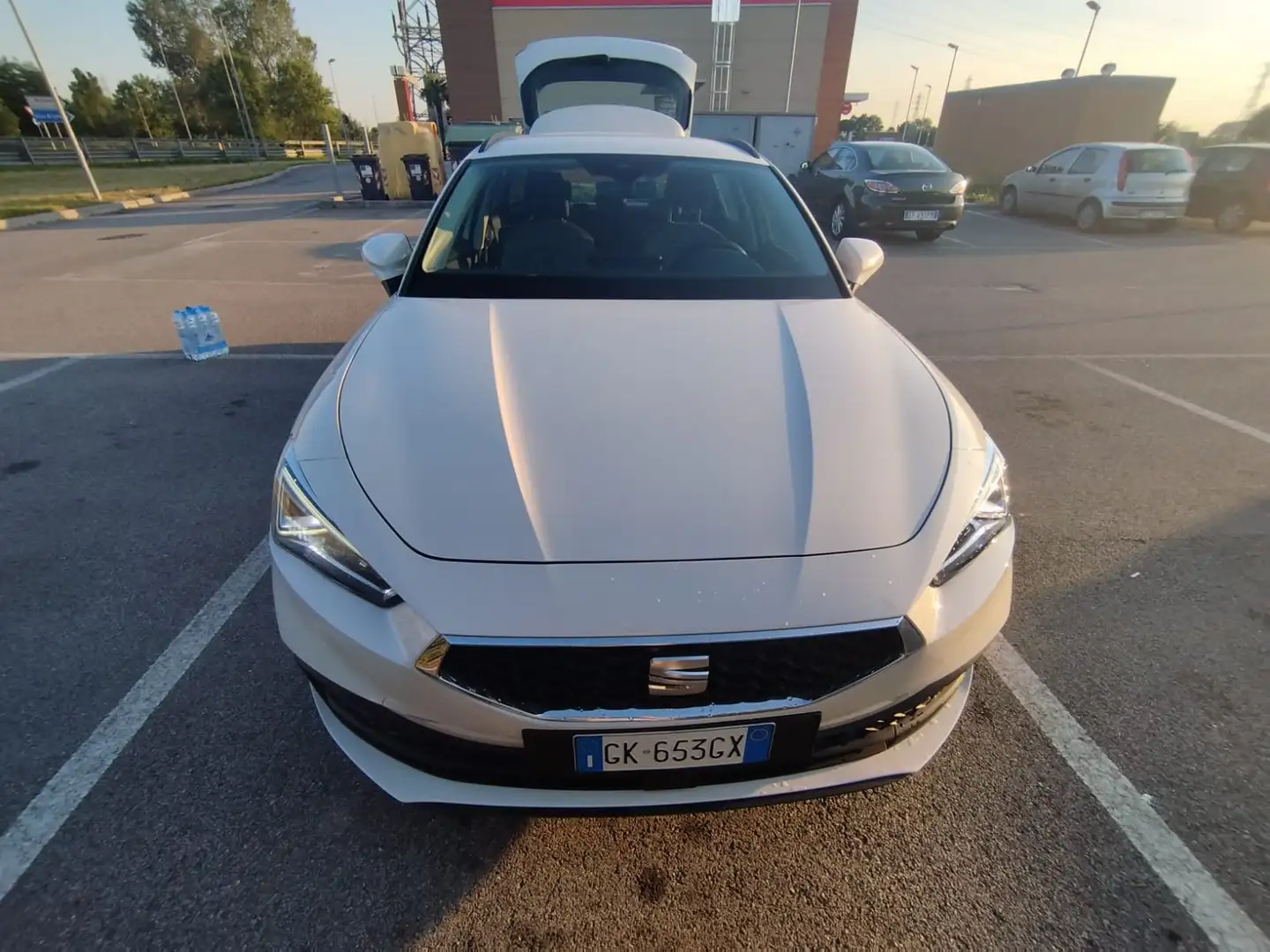SEAT Leon Leon Sportstourer 1.0 etsi Business 110cv dsg Bianco - 1