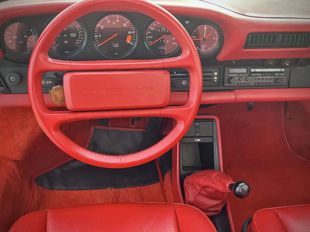 Porsche 911 Carrera 3.2 CABRIO COLORE SU CAMPIONE, foto 7