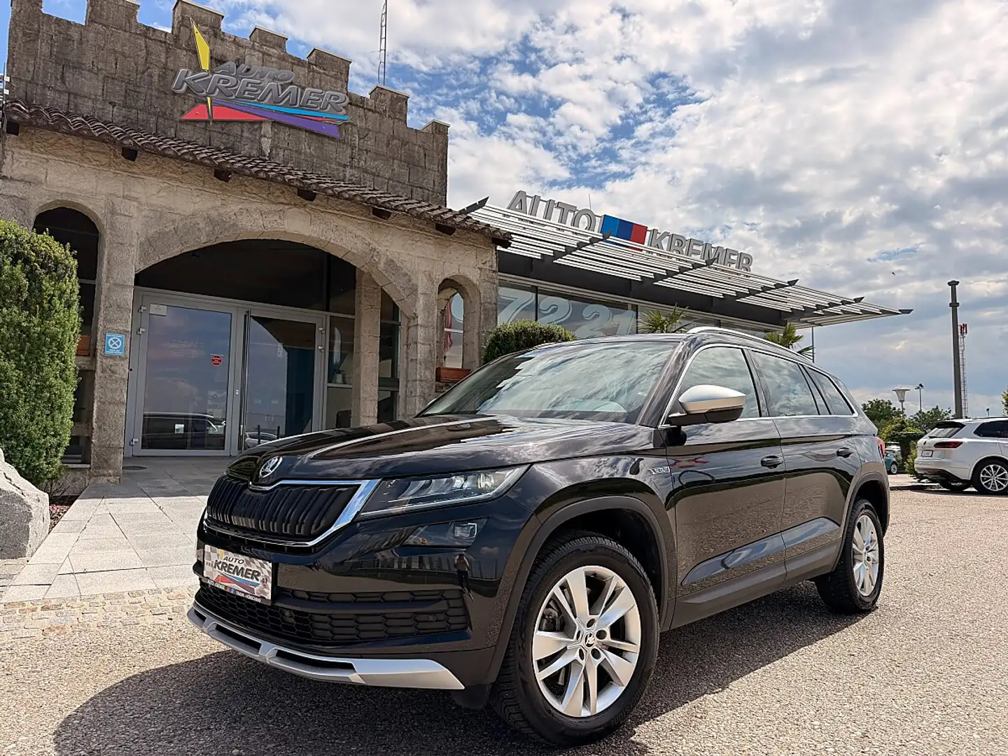 Skoda Kodiaq 2,0 TDI SCR 4x4 Scout DSG/1.BESITZ/VIRTUAL-C./A... Schwarz - 1