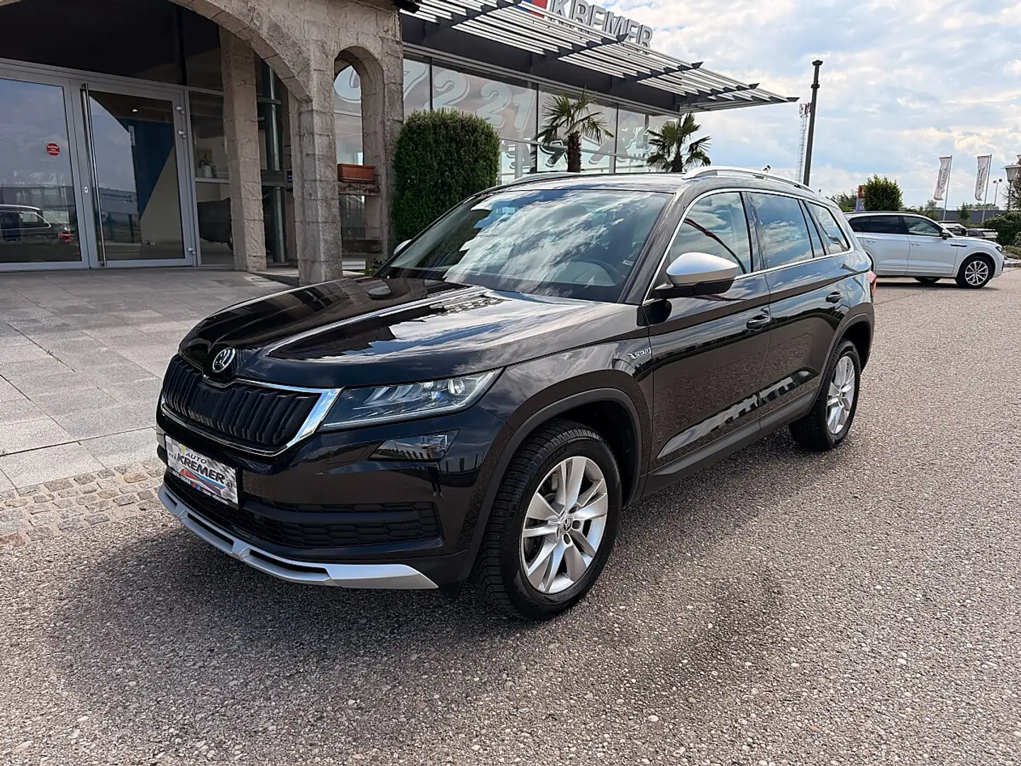Skoda Kodiaq 2,0 TDI SCR 4x4 Scout DSG/1.BESITZ/VIRTUAL-C./A... Schwarz - 2
