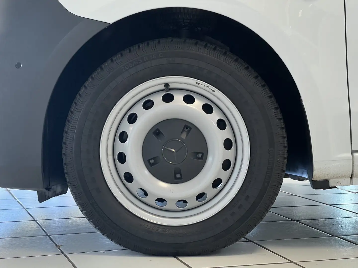 Mercedes-Benz Vito 116 Kasten extralang 24 Monate Garantie Weiß - 2