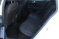 Ford Focus Turnier 1,0 EcoBoost Hybrid ST-Line Weiß - thumbnail 11