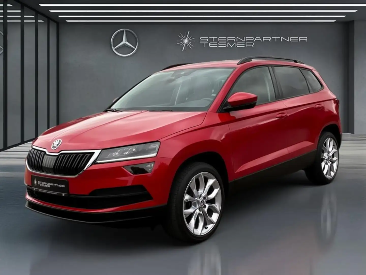 Skoda Karoq Style 4x4 Navi Standh. AHK LED Memory Rood - 1