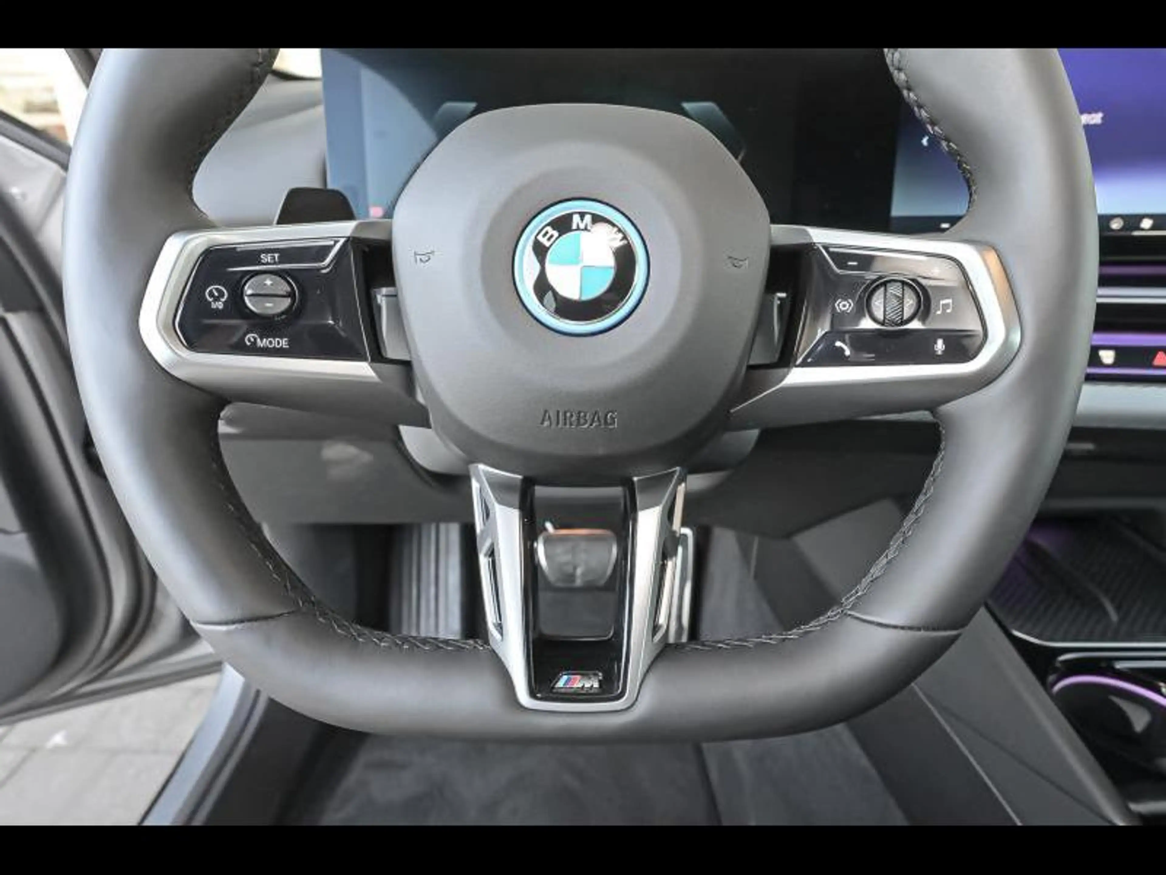 BMW i5 xDrive40  M SPORTPAKKET PRO — photo 9