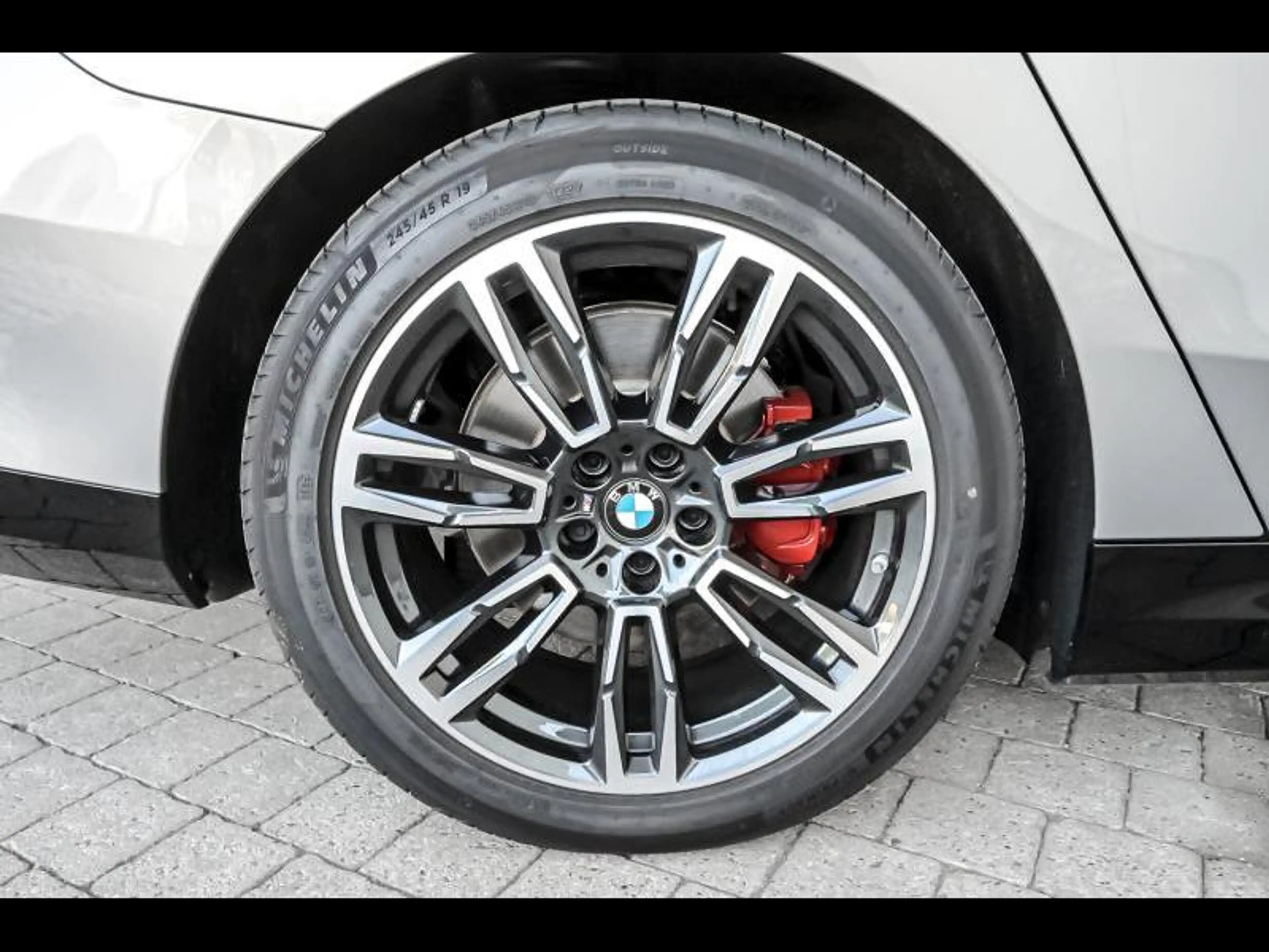 BMW i5 xDrive40  M SPORTPAKKET PRO — photo 8